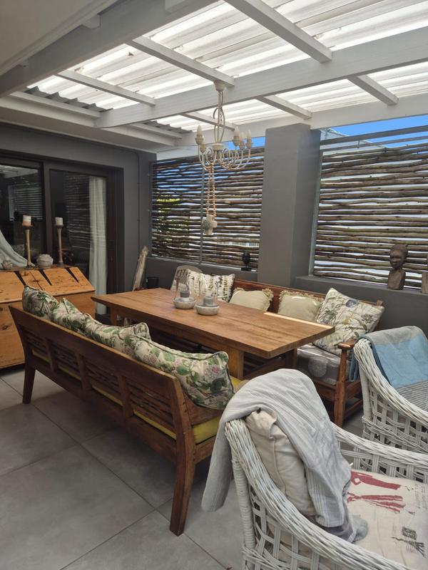 3 Bedroom Property for Sale in Voelklip Western Cape